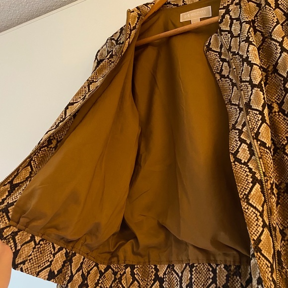 LAST DAY TO BUY! MICHAEL KORS JACKET - Picture 8 of 13